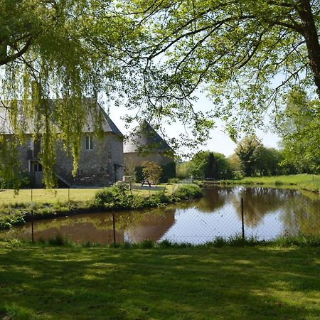 La Synchronicite - Chambres D'Hotes Saint-Sauveur-Villages エクステリア 写真