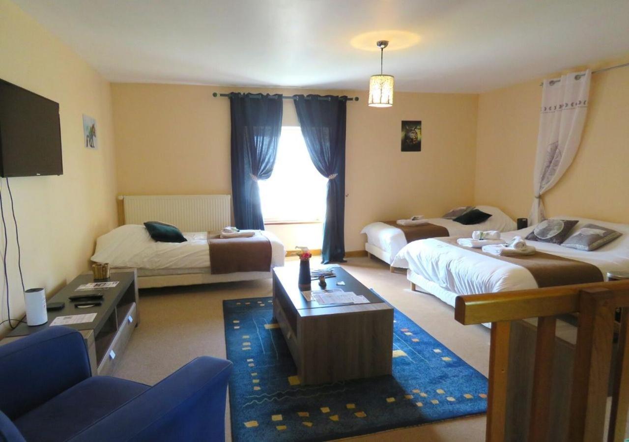 La Synchronicite - Chambres D'Hotes Saint-Sauveur-Villages エクステリア 写真