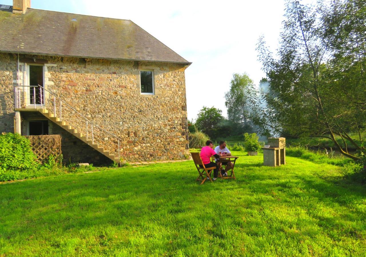 La Synchronicite - Chambres D'Hotes Saint-Sauveur-Villages エクステリア 写真
