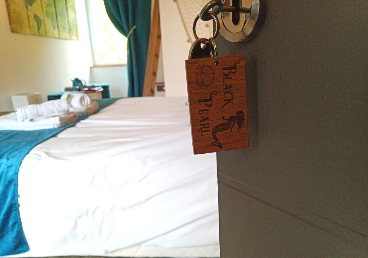La Synchronicite - Chambres D'Hotes Saint-Sauveur-Villages エクステリア 写真