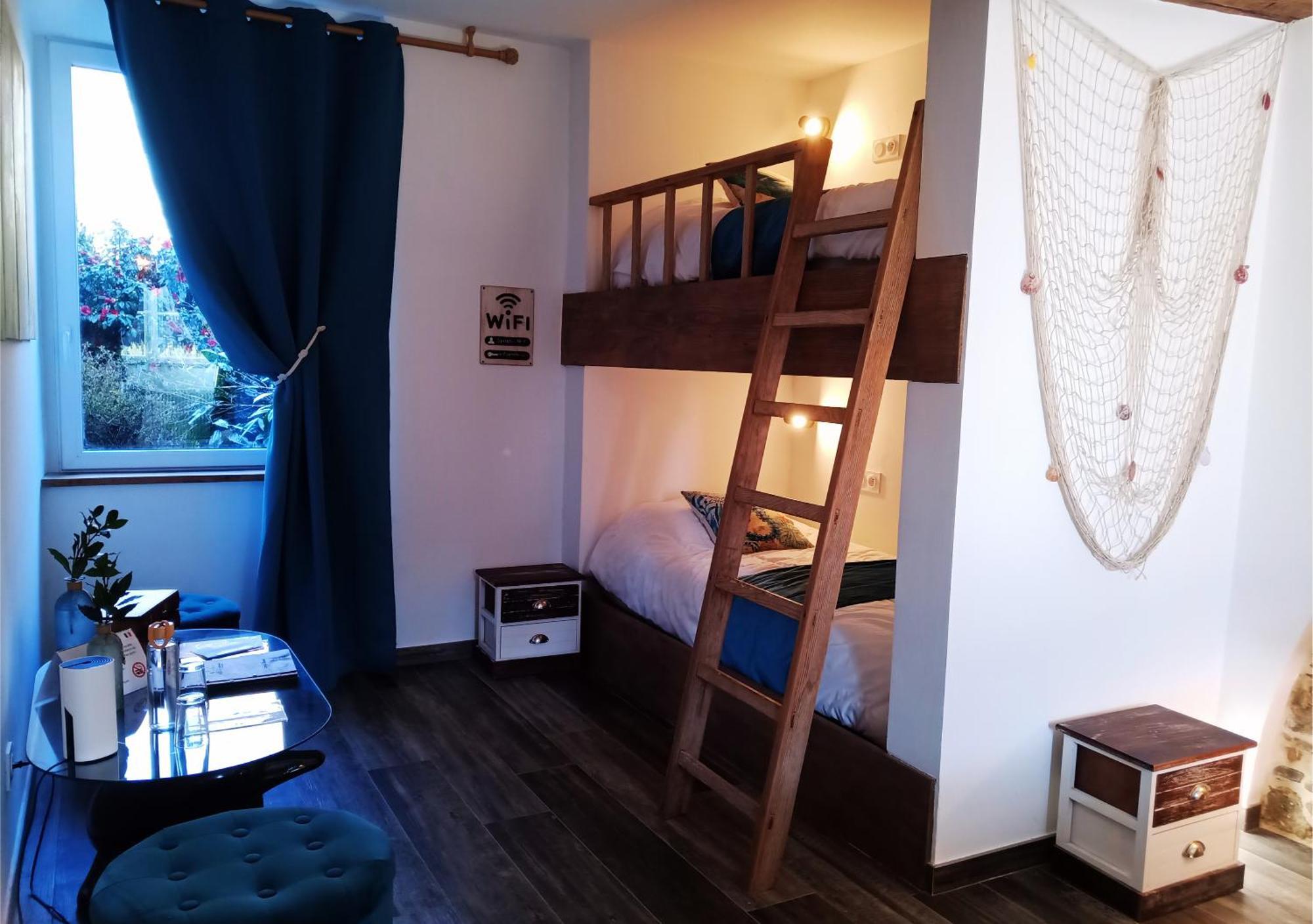 La Synchronicite - Chambres D'Hotes Saint-Sauveur-Villages エクステリア 写真