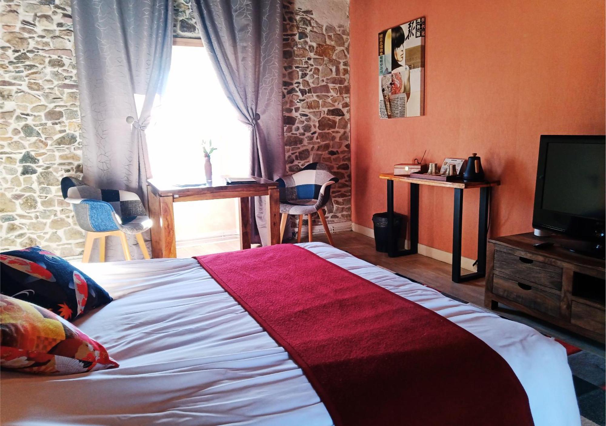 La Synchronicite - Chambres D'Hotes Saint-Sauveur-Villages エクステリア 写真