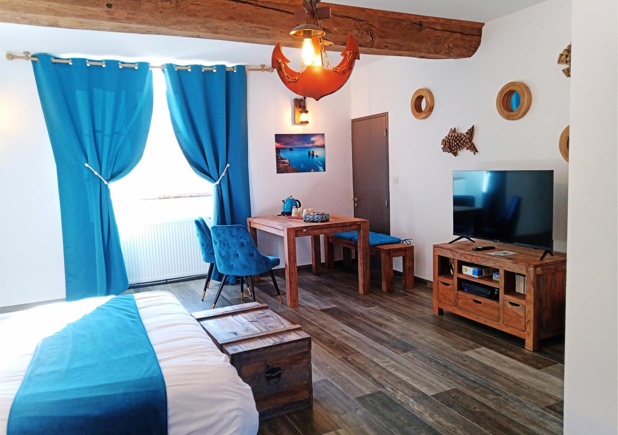 La Synchronicite - Chambres D'Hotes Saint-Sauveur-Villages エクステリア 写真