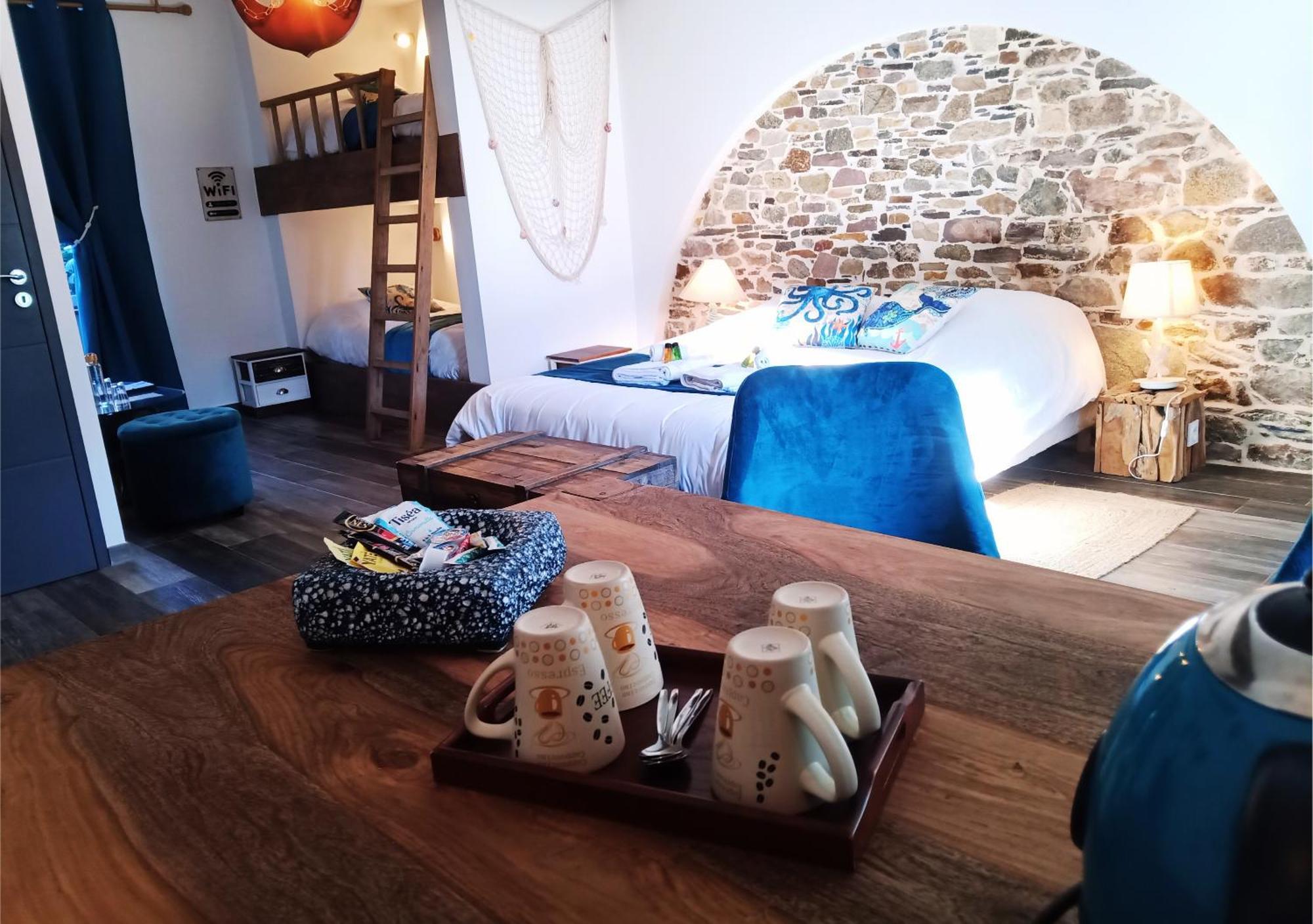 La Synchronicite - Chambres D'Hotes Saint-Sauveur-Villages エクステリア 写真
